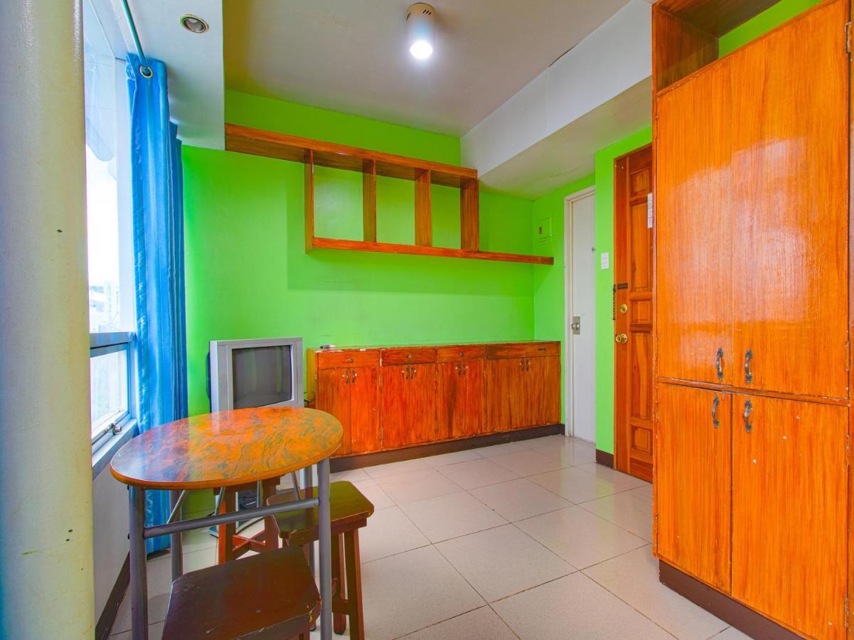 Oyo 677 Roseate Pensione Cebu Exterior photo