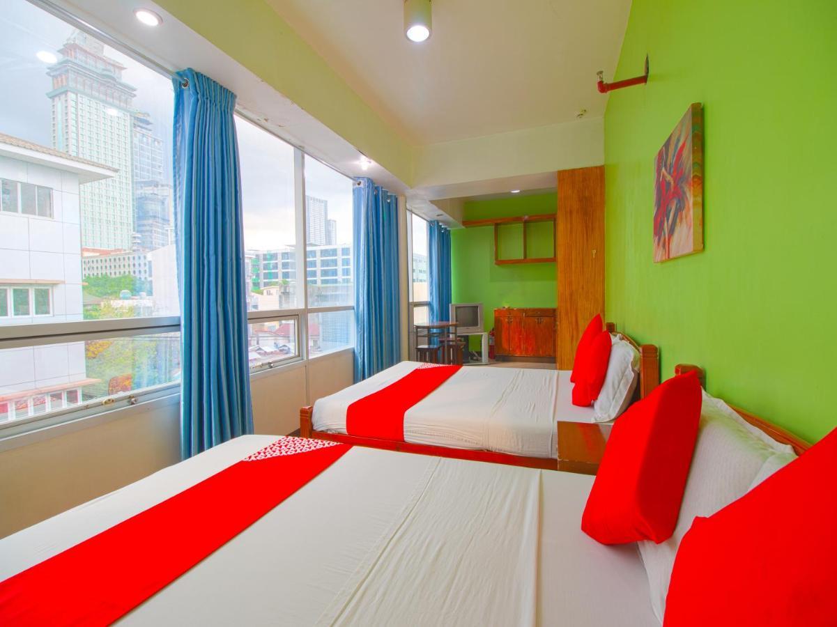 Oyo 677 Roseate Pensione Cebu Exterior photo