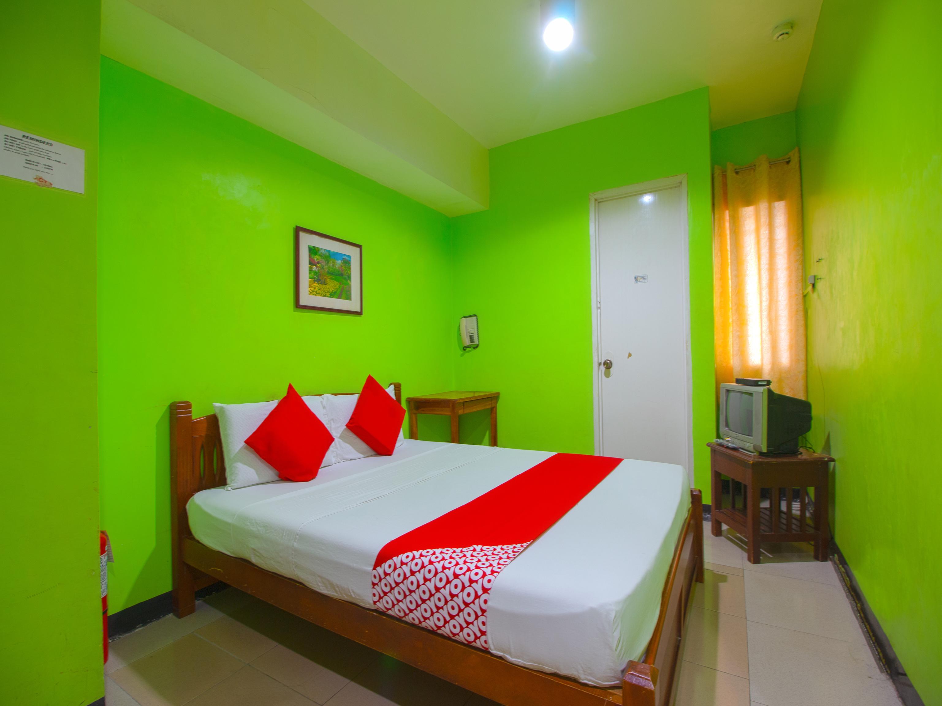 Oyo 677 Roseate Pensione Cebu Exterior photo