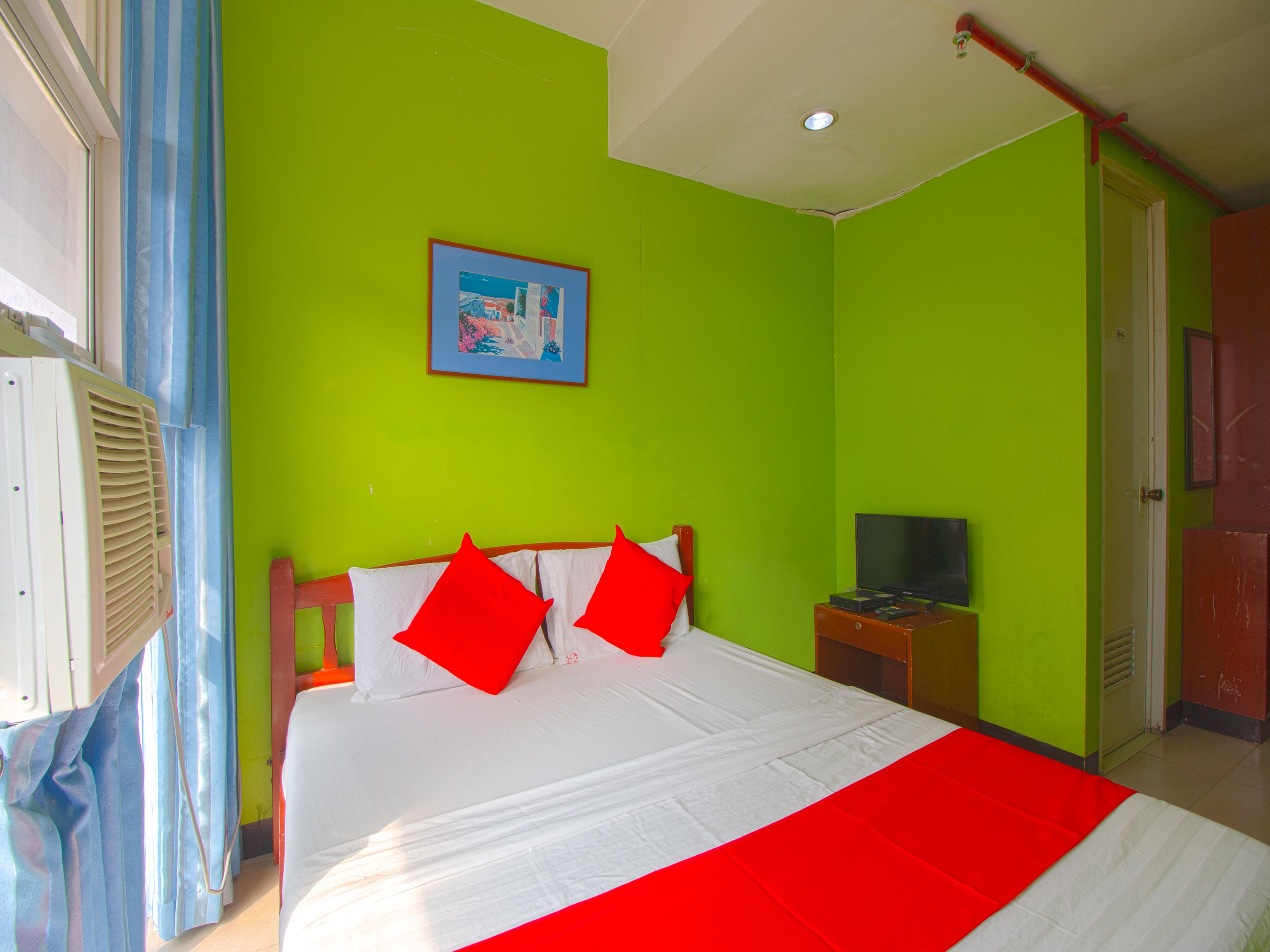Oyo 677 Roseate Pensione Cebu Exterior photo