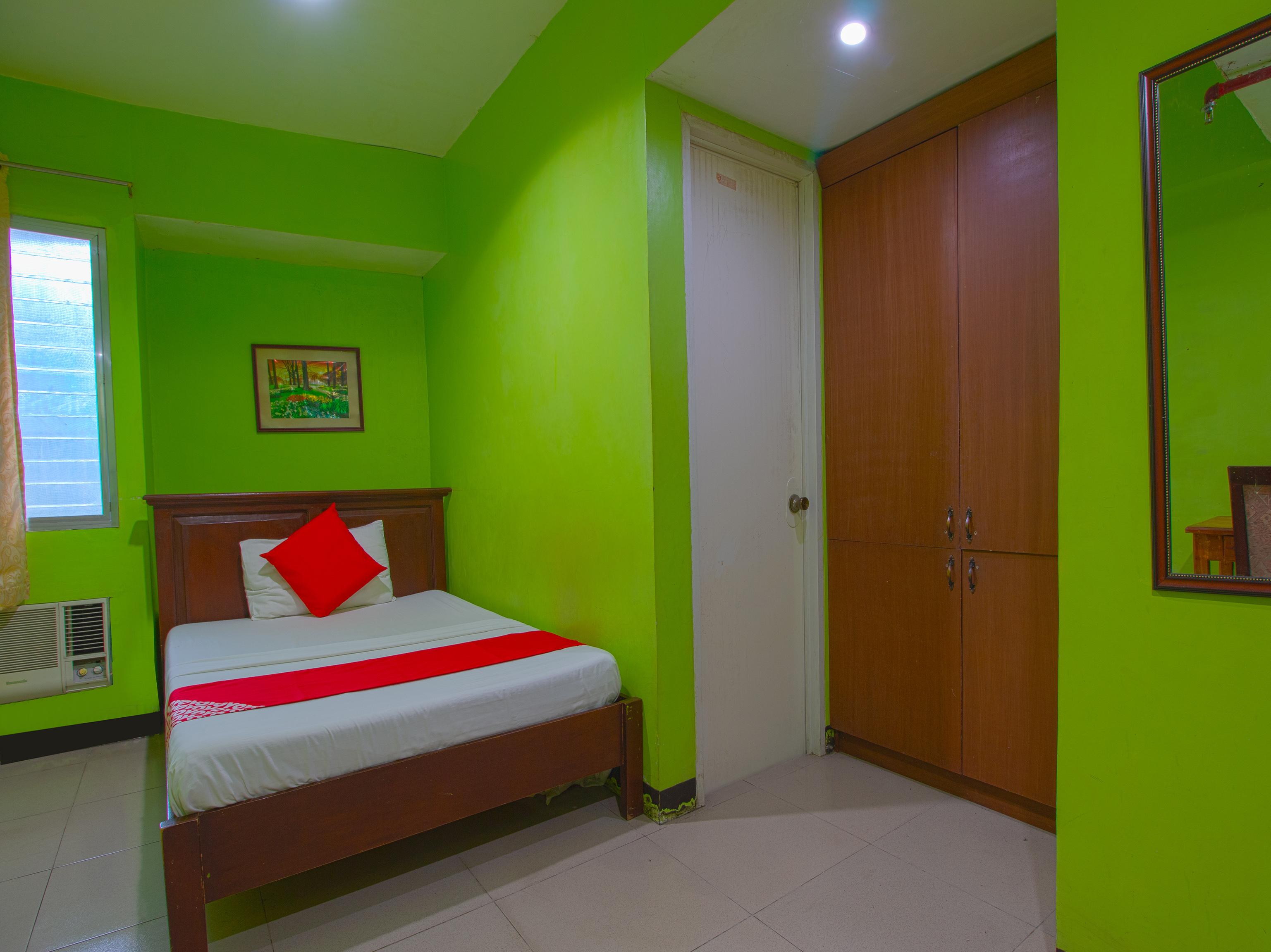 Oyo 677 Roseate Pensione Cebu Exterior photo