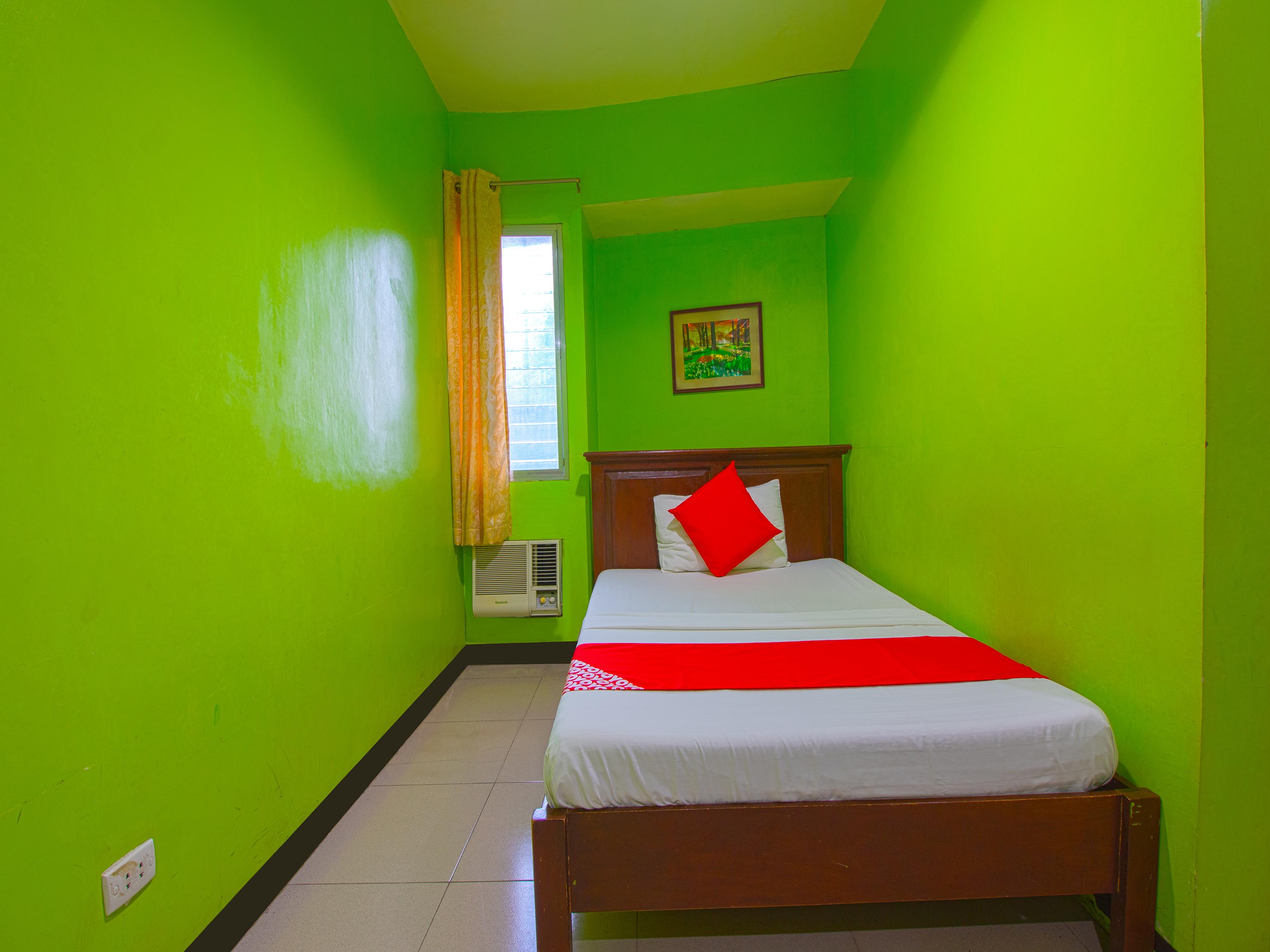 Oyo 677 Roseate Pensione Cebu Exterior photo