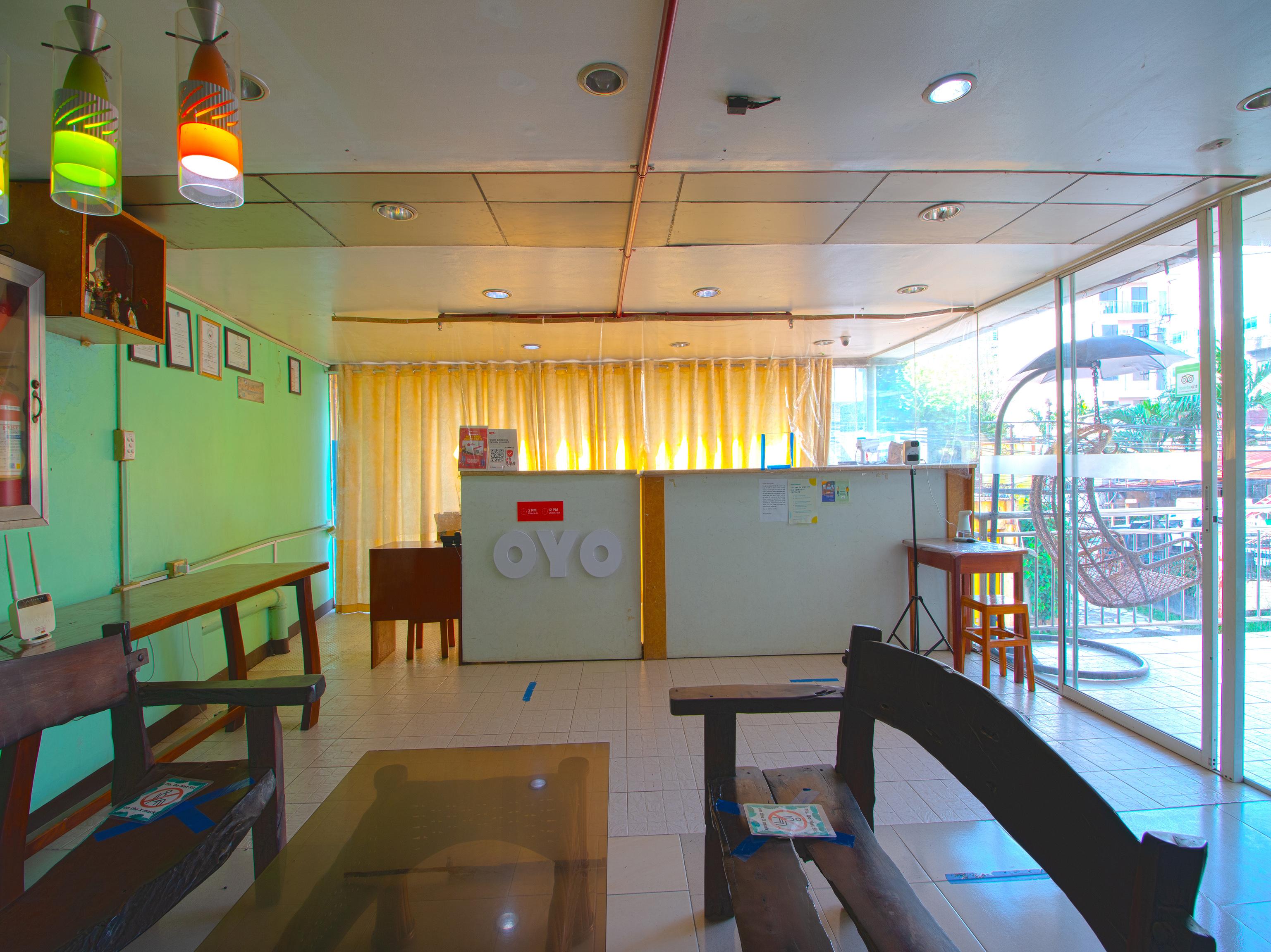 Oyo 677 Roseate Pensione Cebu Exterior photo